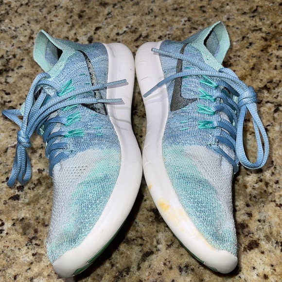 Nike Free RN Flyknit - Picture 3 of 9